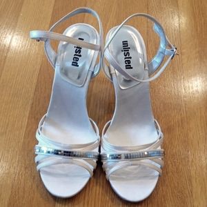 White woman's Heels Fairy Feminine, Size 7.5